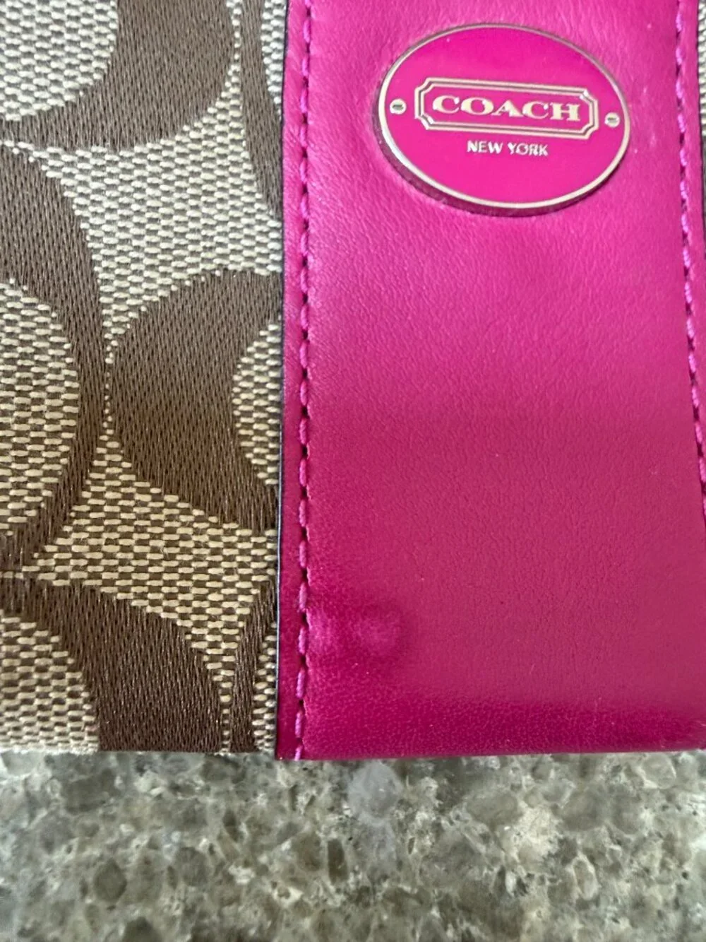 COACH Change PURSE Wallet with Key Ring PINK and LOGO